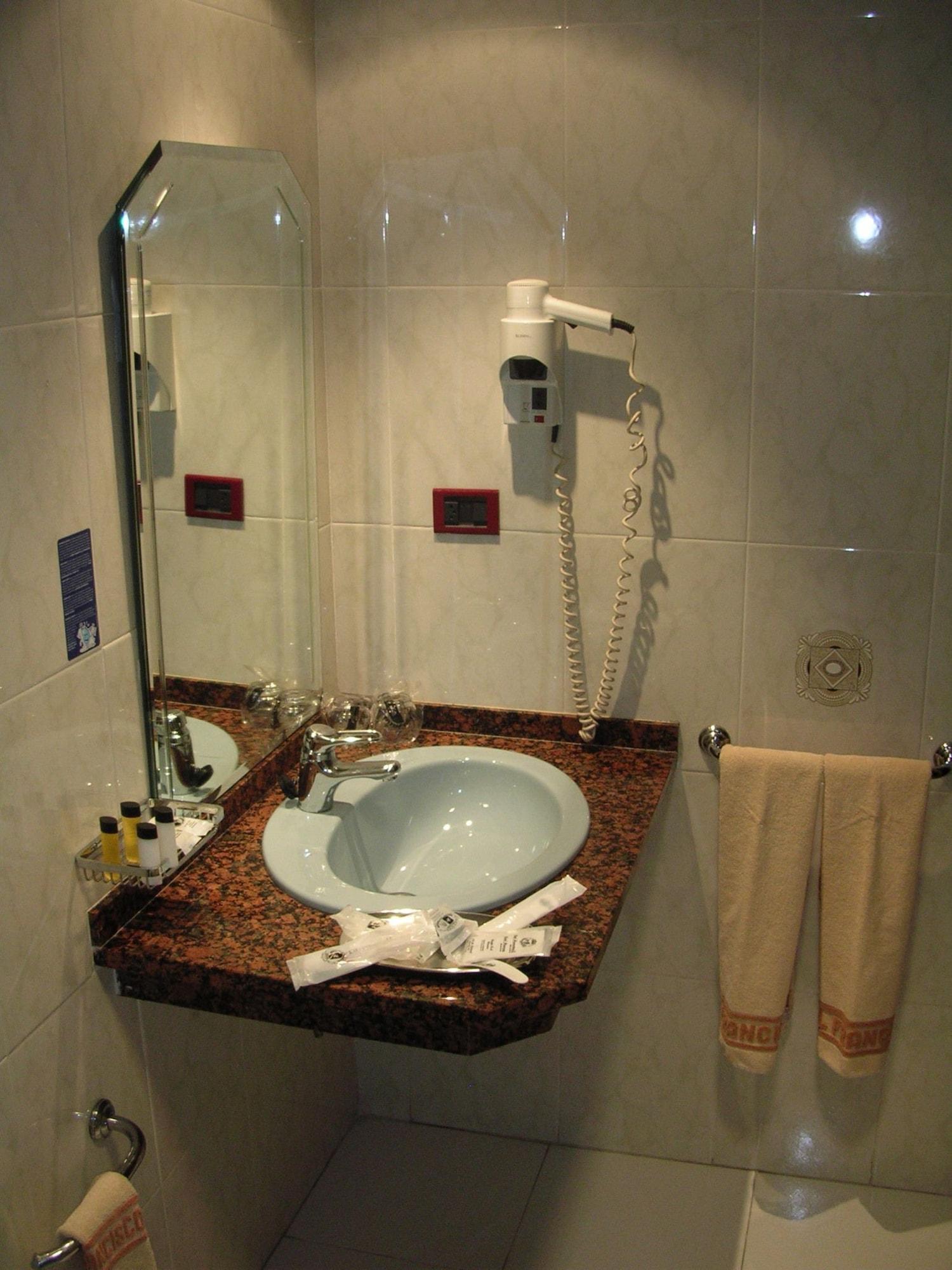 Hotel Francisco II Ourense Ngoại thất bức ảnh