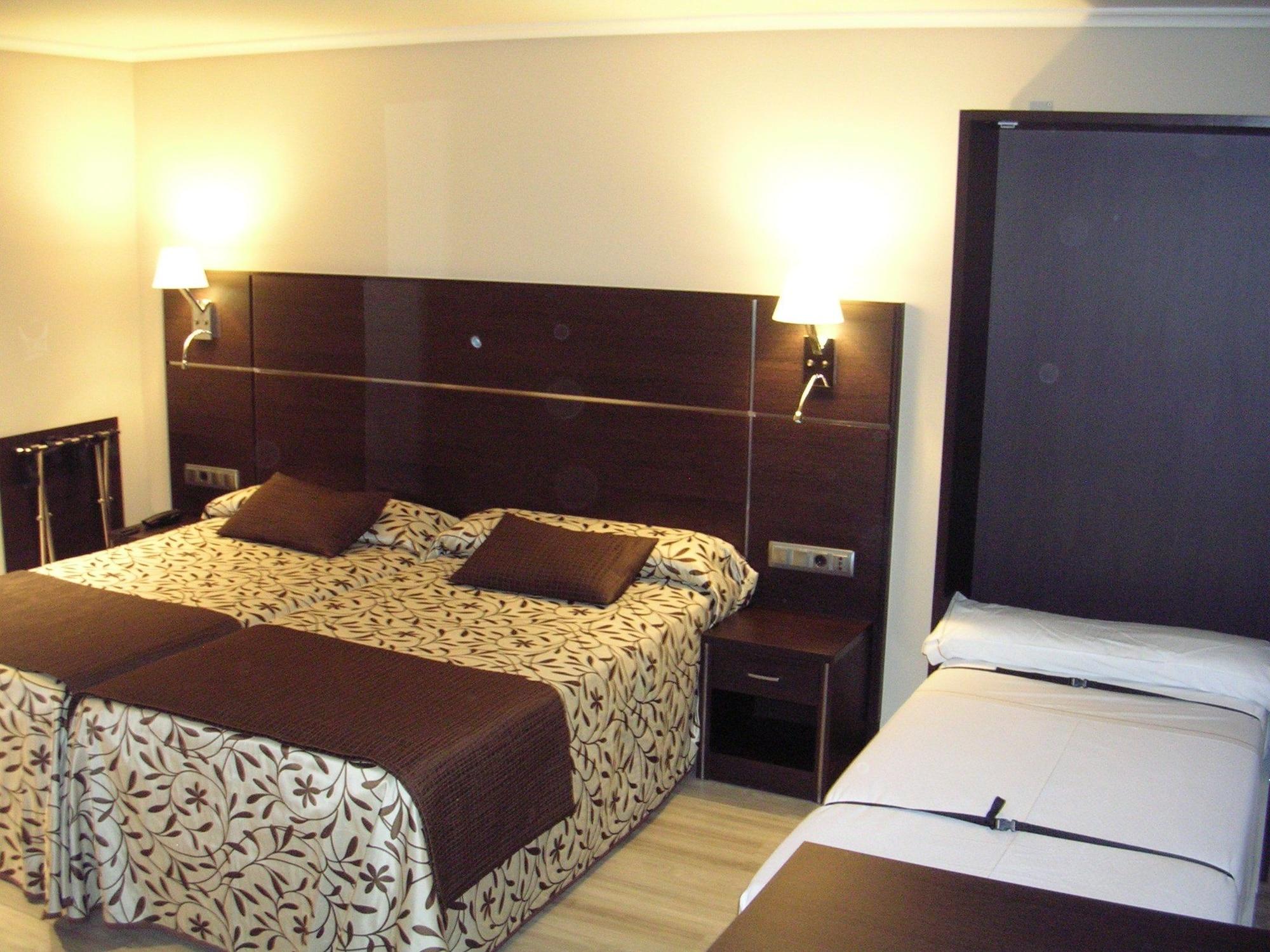 Hotel Francisco II Ourense Ngoại thất bức ảnh